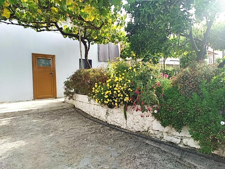 Hako Apartments Sarandë Exterior foto